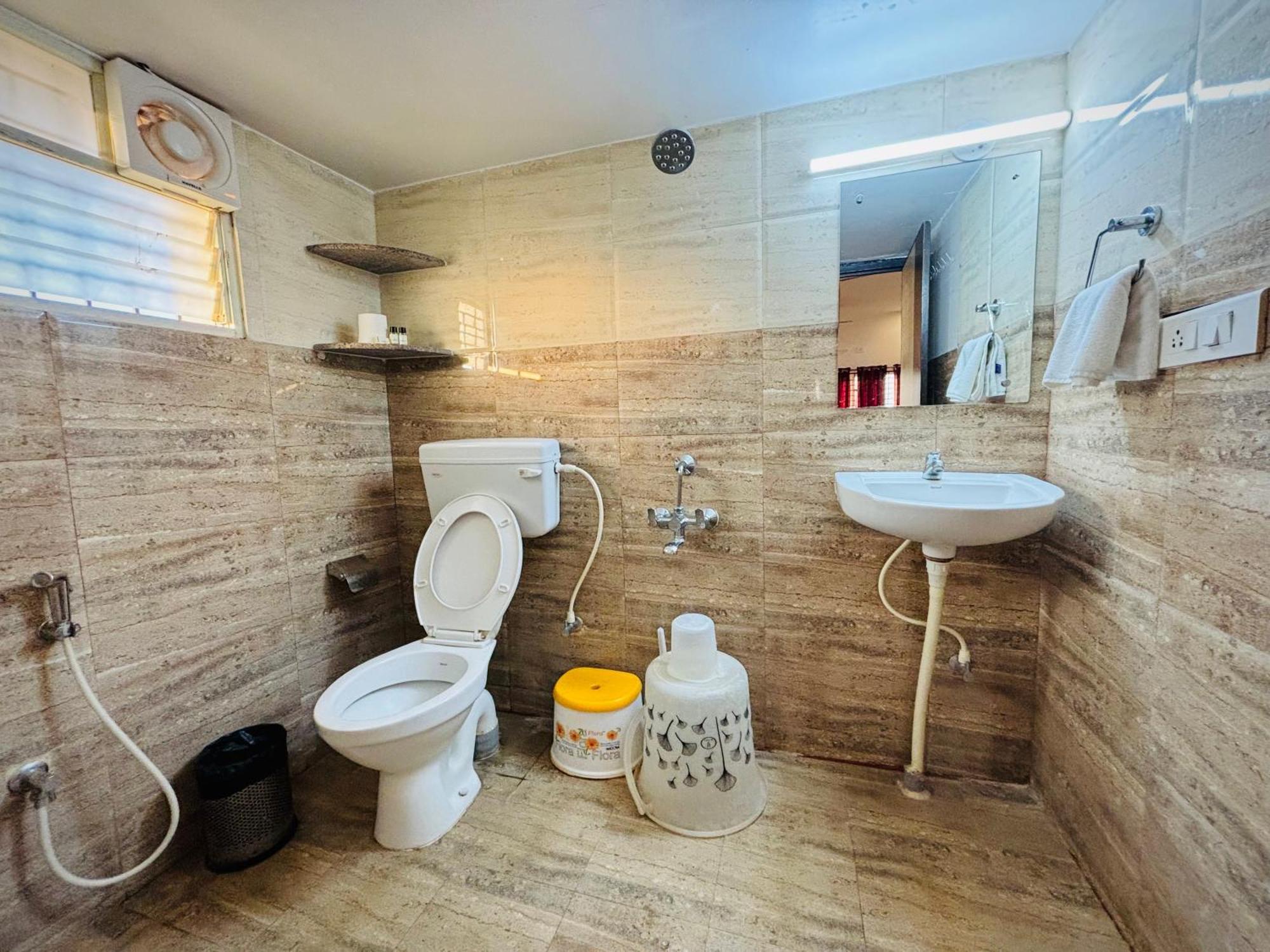 Sai Shreyas Residency Otel Dod Jala Dış mekan fotoğraf